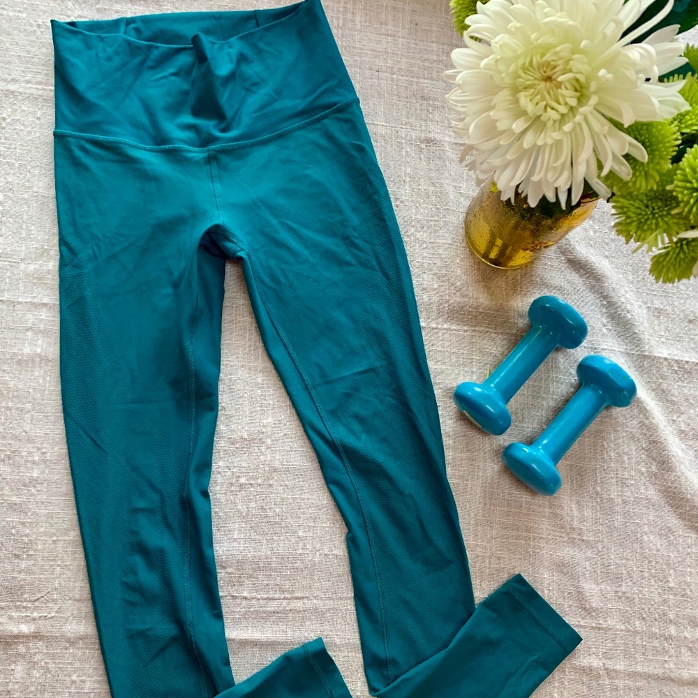 Lululemon Mapped Out High Rise Tight (Size 6)